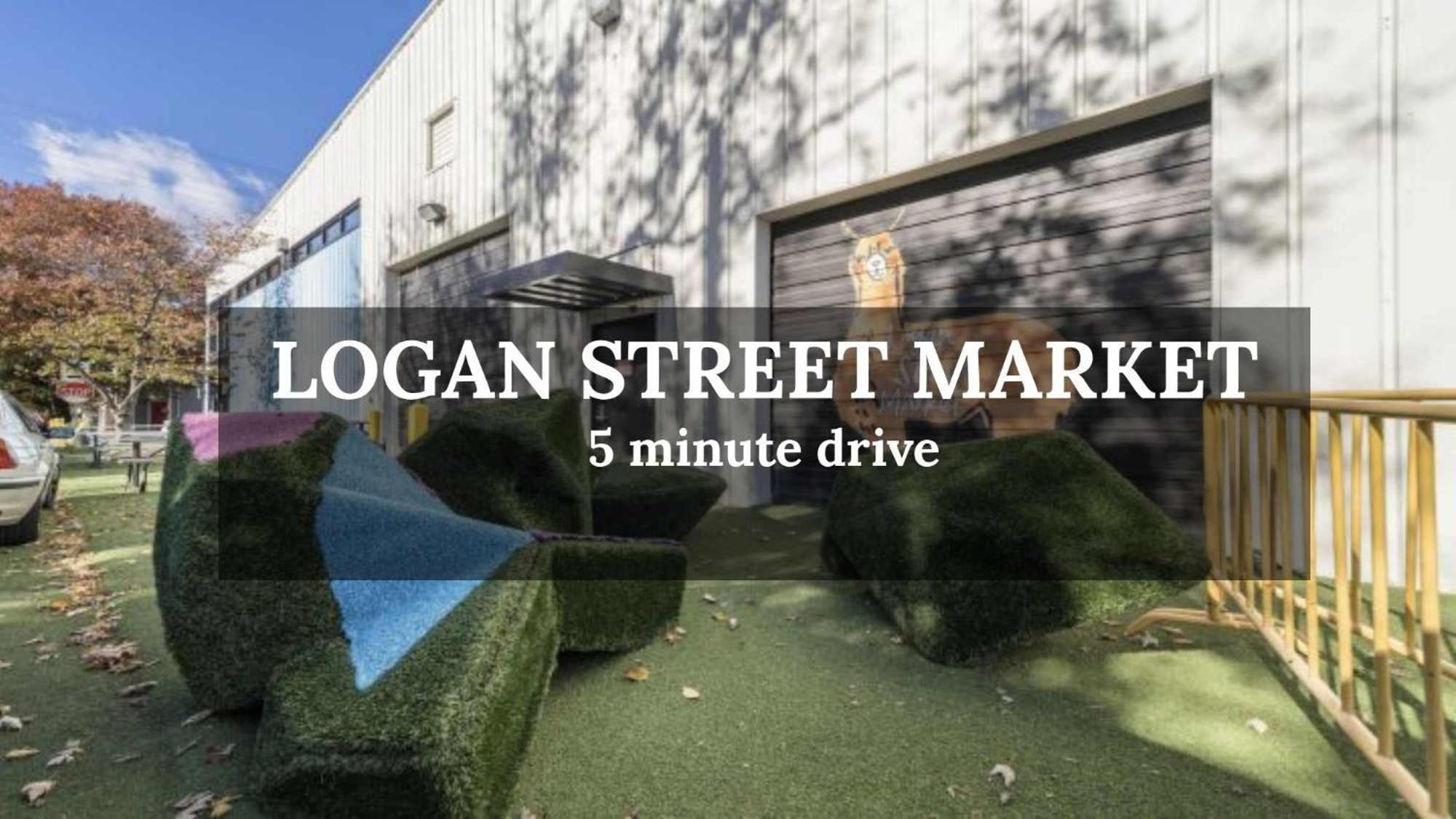Remodeled Modern - Private Backyard & Games! Holiday home